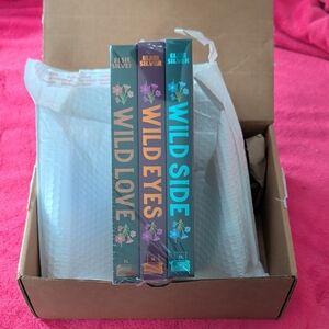 Bookish Box SE - Elsie Silver - Wild Side, Wild Eyes & Wild Love - NIP